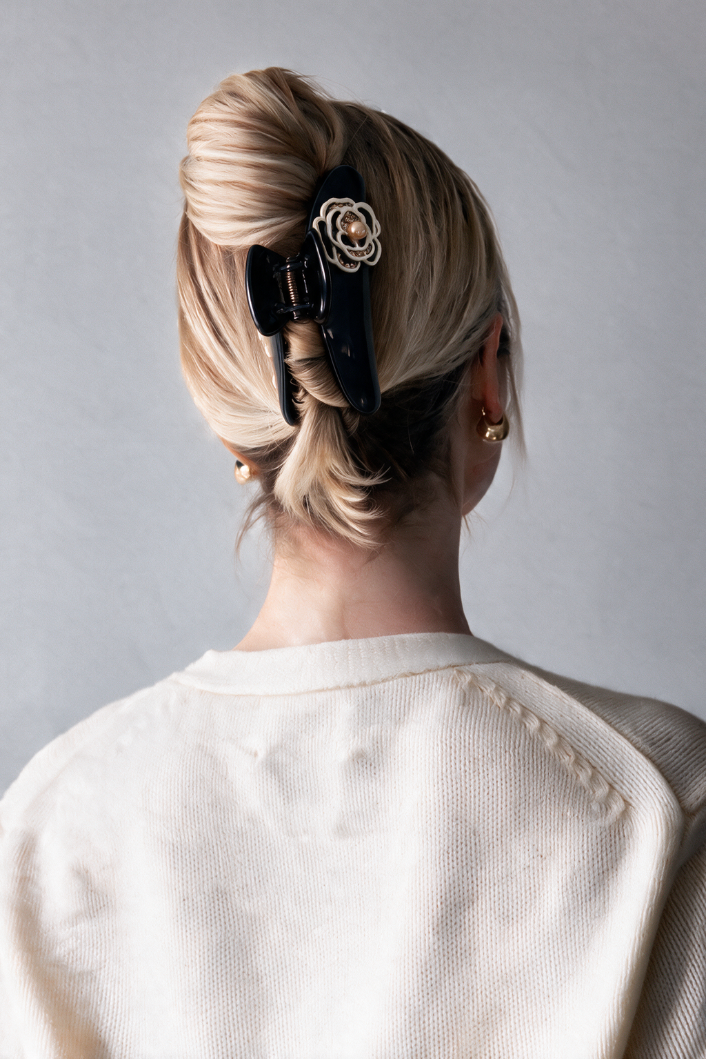 Camellia Claw Clip