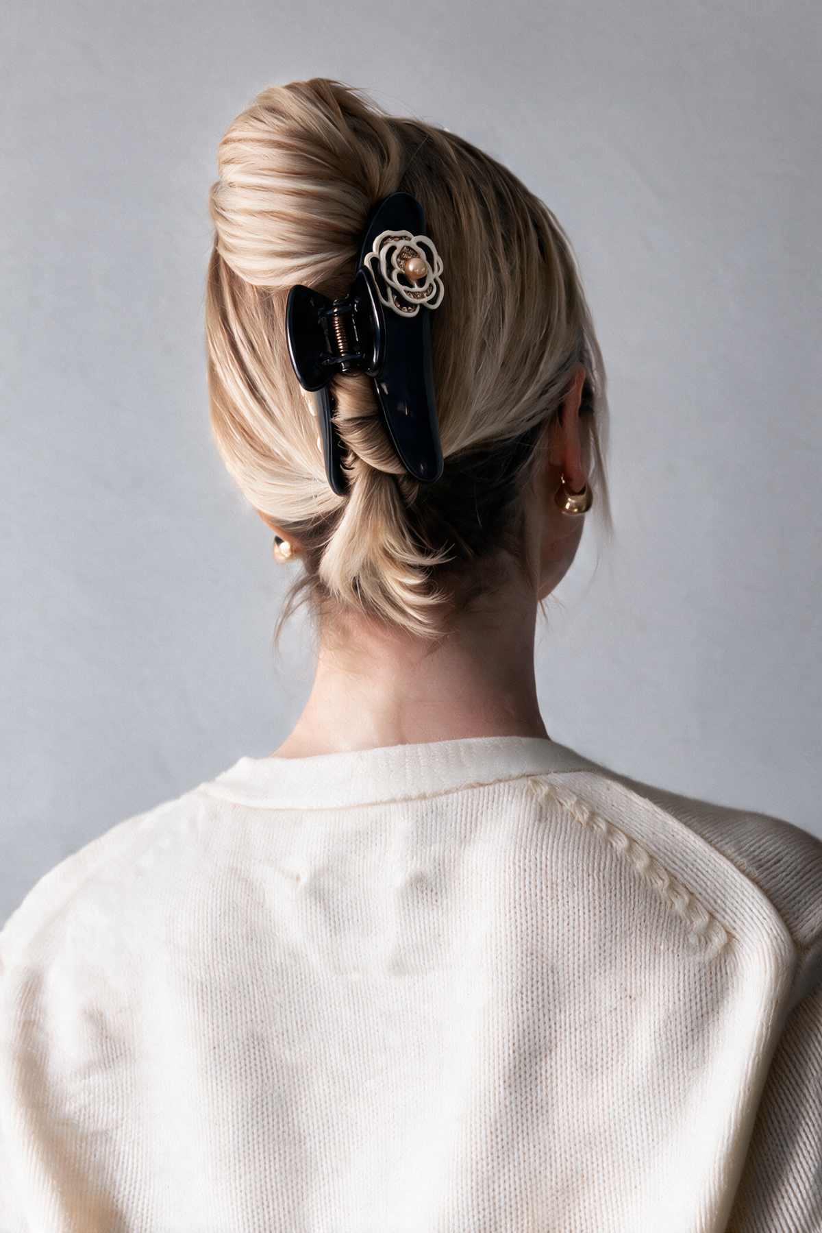 Camellia Claw Clip