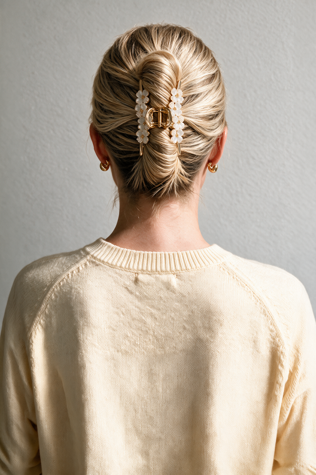Ivory Halo Claw Clip