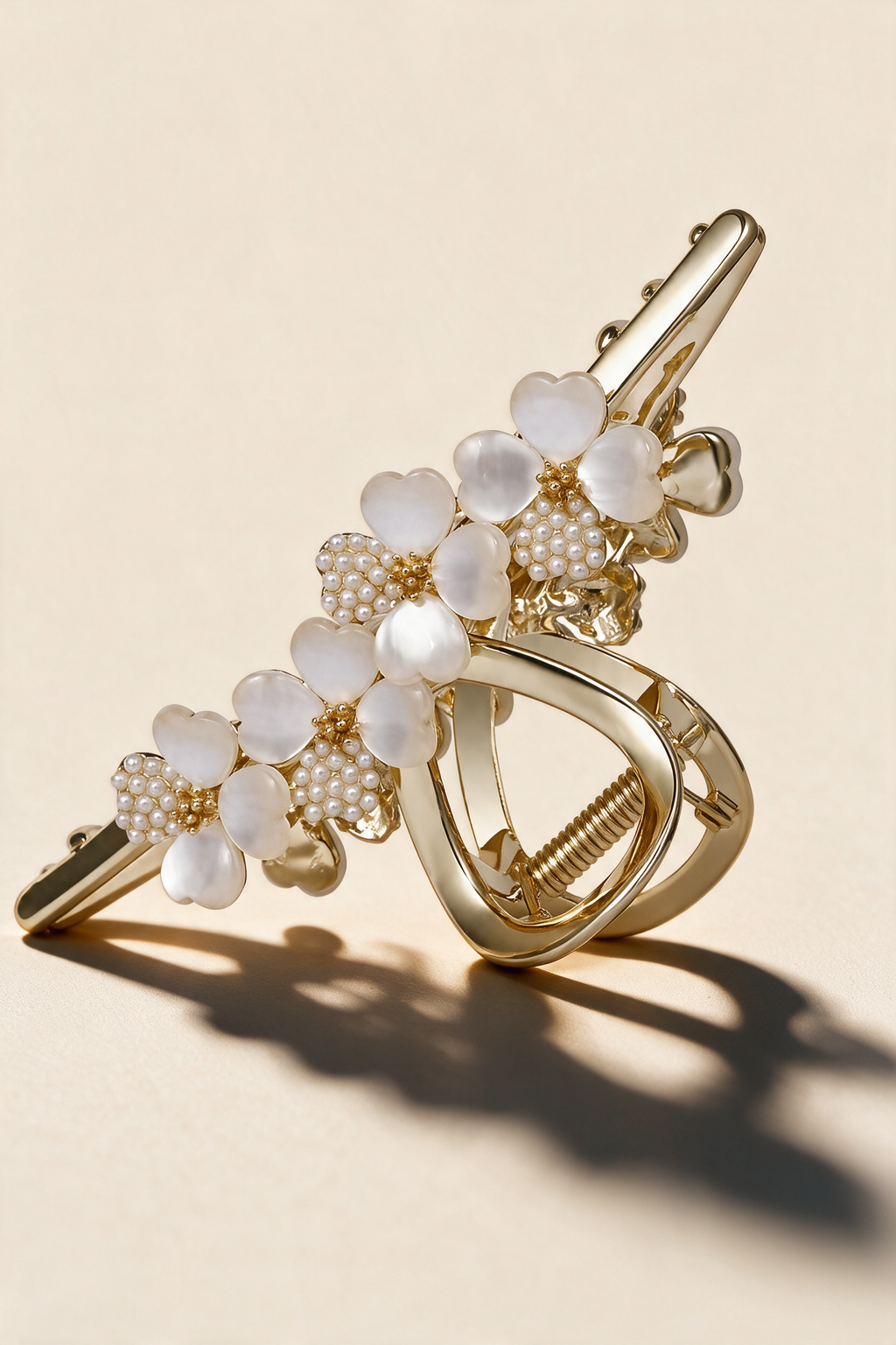 Ivory Halo Claw Clip